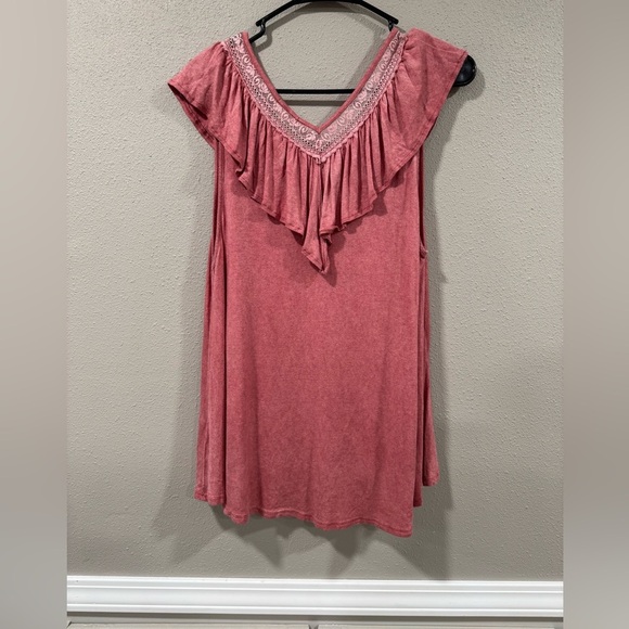 Gimmicks Washed High Low Hem Top - Picture 9 of 9